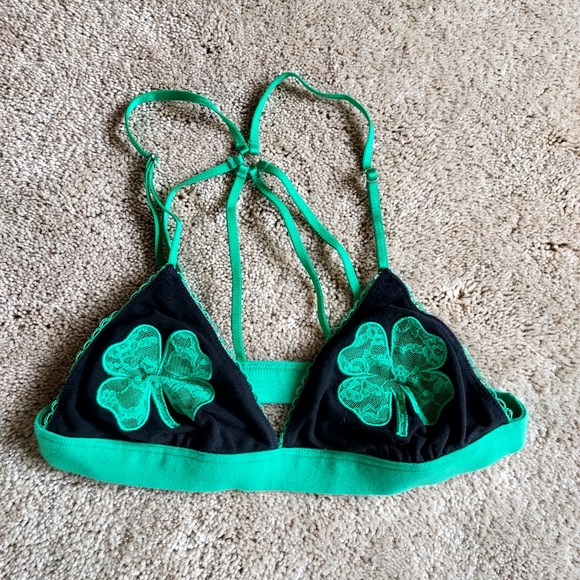 Victoria's Secret Lot of 3 bras - Picture 15 of 15